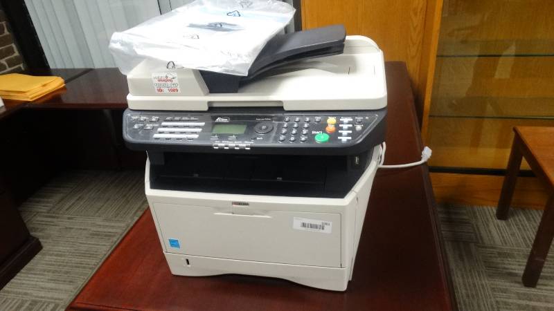 lot 1061 image: Kyocera printer fax machine copy machine w book