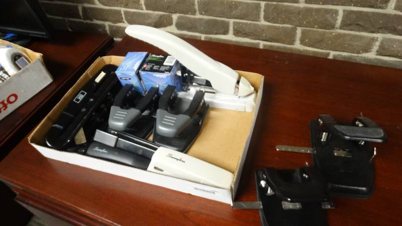 lot 1065 image: Lot of hole punches stapler other office supplies