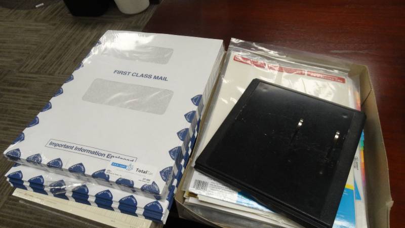 lot 1073 image: Lot of various office supplies