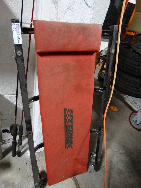 lot 4052 image: Speedway creeper.