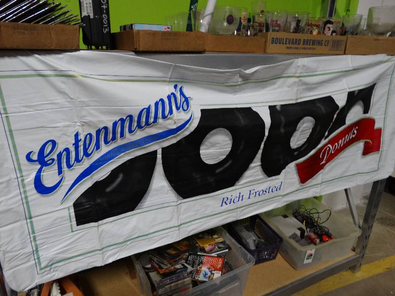 lot 4060 image: Water inflatasble.