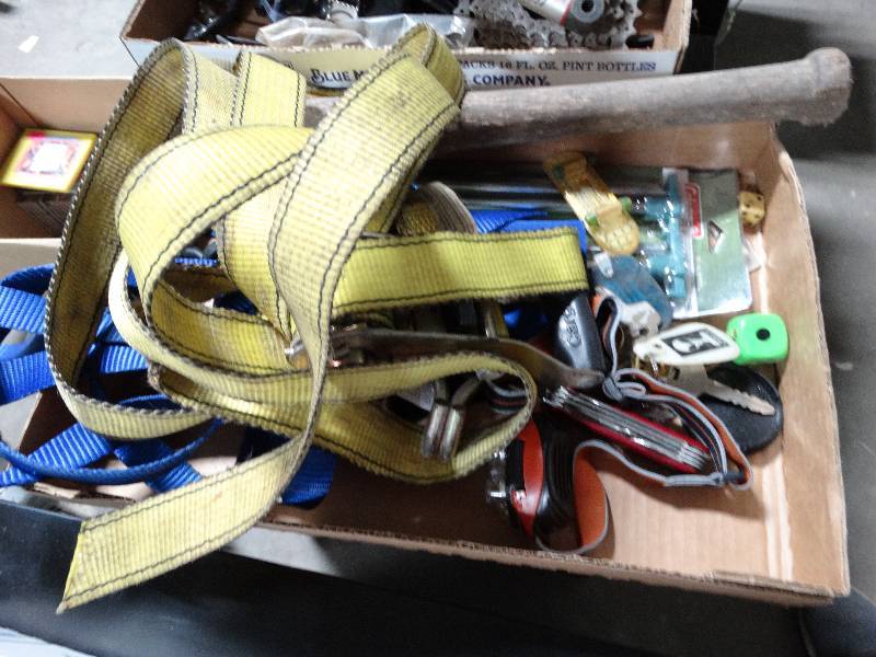 lot 4061 image: Car strap, small bat, pocker knifes, head light, & keys.