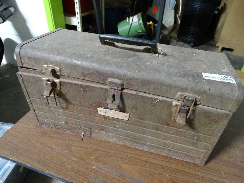 lot 4089 image: Craftsman toolbox wcontents.