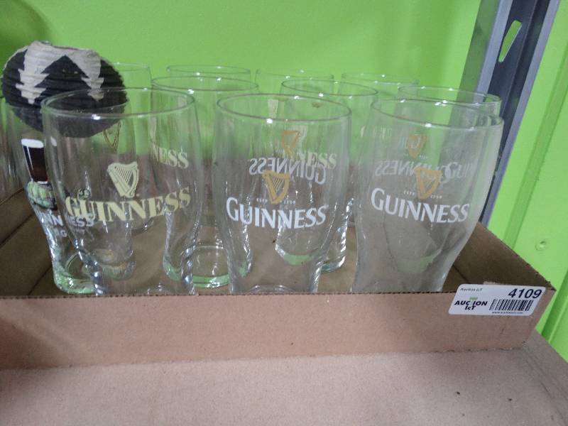 lot 4109 image: Various beer glasses.