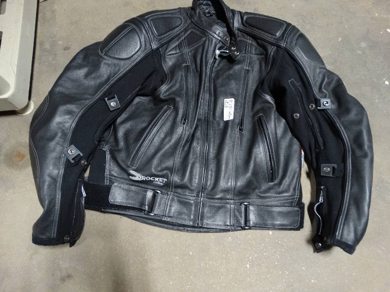 lot 4121 image: Joe rocket bike jacket size 44.