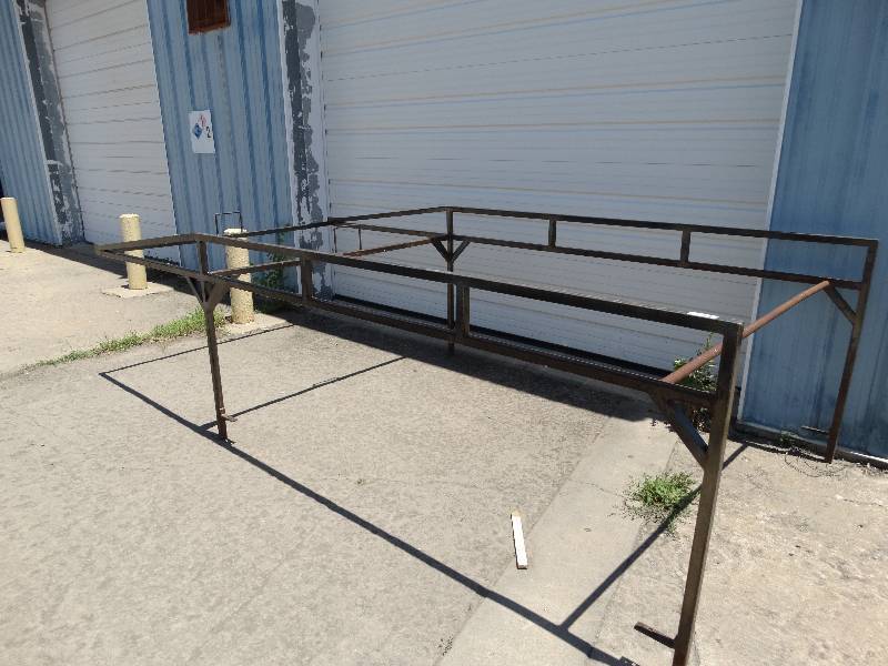 lot 4127 image: Pickup truck ladder rack.