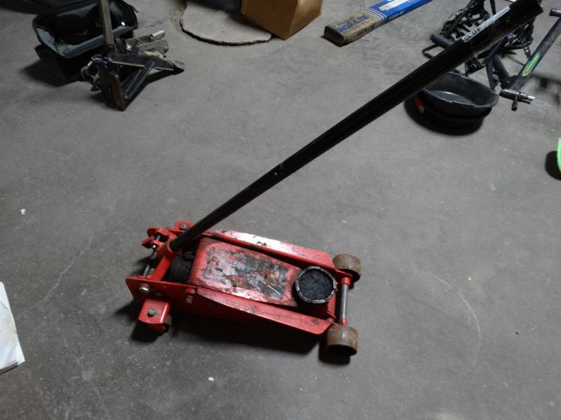 lot 4033 image: 3-12 ton floor jack