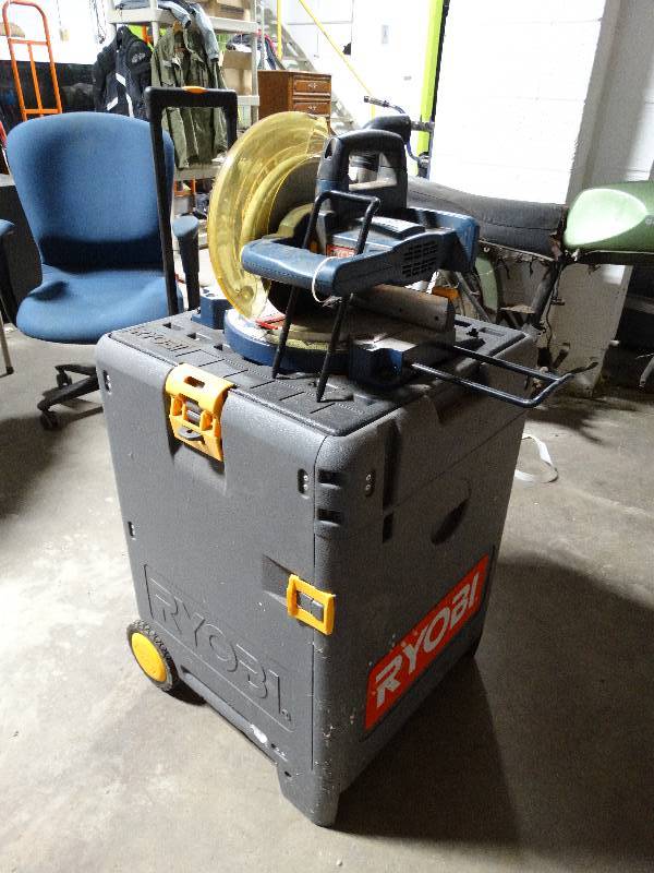 lot 4034 image: Ryobi 18v cordless tool kit w storage cart on wheels