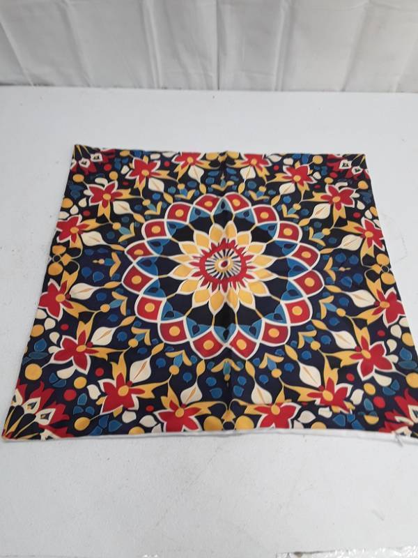 lot 56693 image: Pillow Case - 16 x 16 - Set o 2