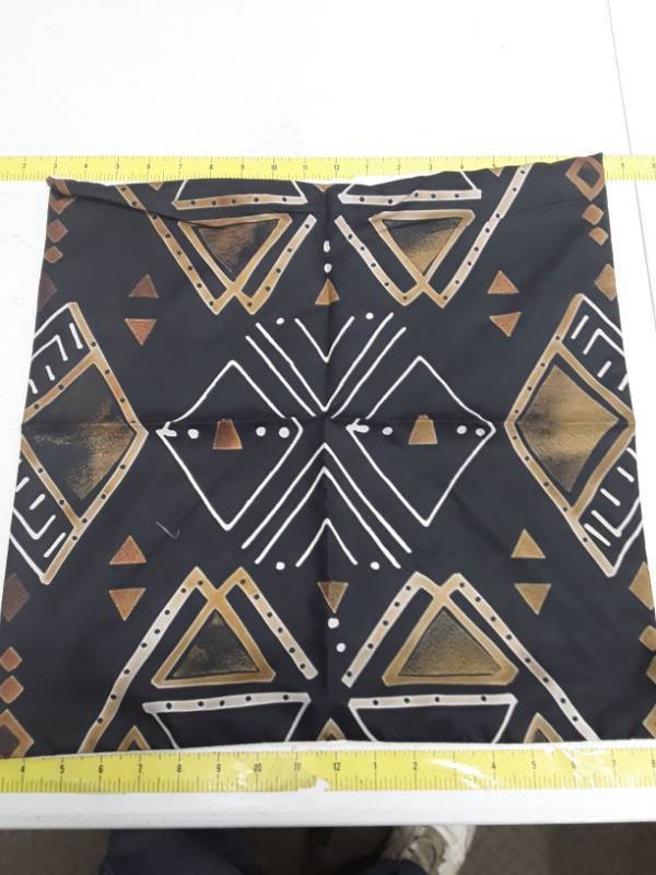lot 57253 image: Pillow Case - 16 x 16 - Set of 2