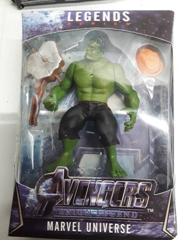 lot 31011 image: Marvel Universe Avengers Legends Series (box is based shape) - Hulk