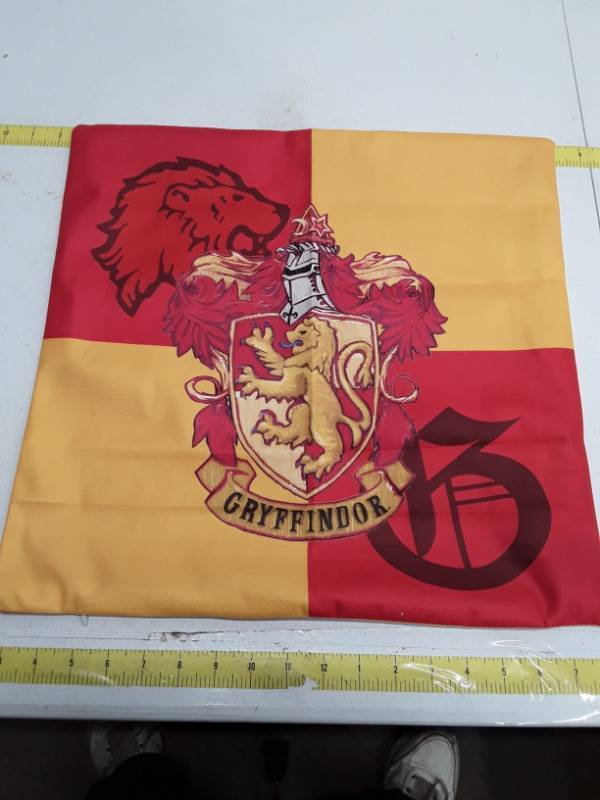 lot 56868 image: Harry Potter Pillow Case - 18 x 18 - Gryffindor