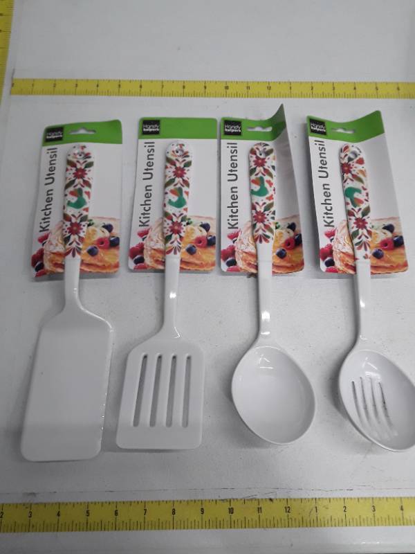 lot 28114 image: Handy Helpers 4 Piece Melamine Kitchen Utincils - Bird Design