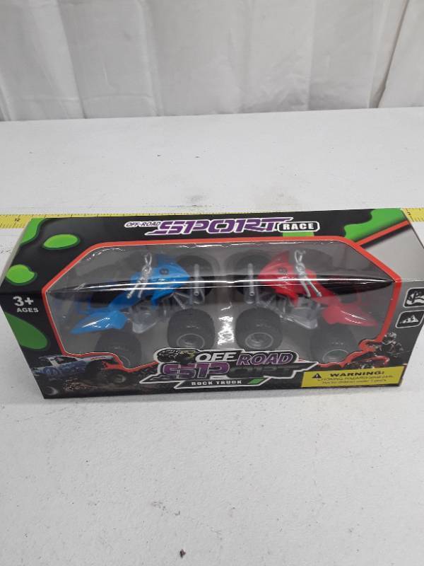 lot 28629 image: Off Road Sport Race - (2) 4-Wheelers - 1 Red, 1 Blue
