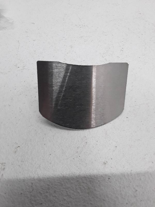 lot 28928 image: 1 Piece Vegetable Slicing Finger Guard