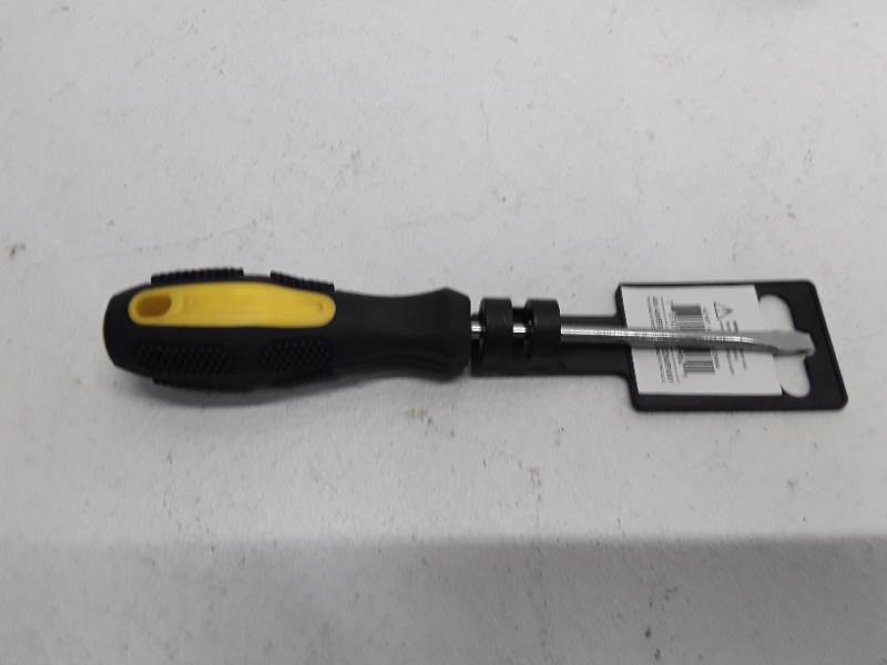 lot 29068 image: Slotted Screwdriver