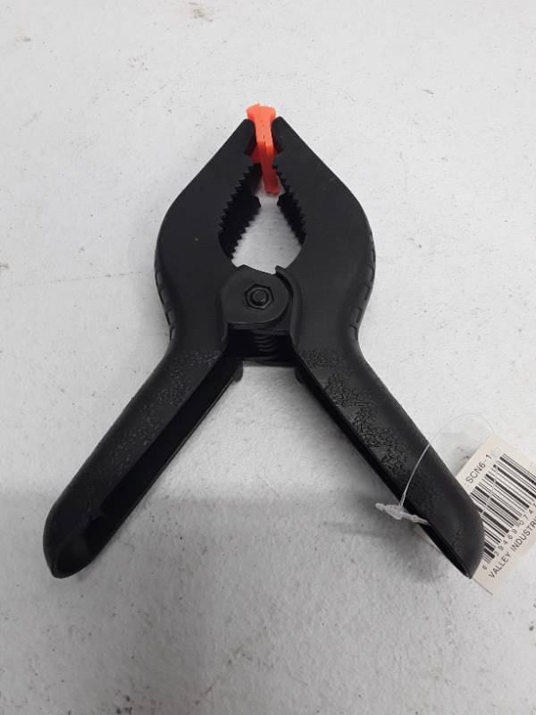 lot 29120 image: 6 Supergrip Clamp