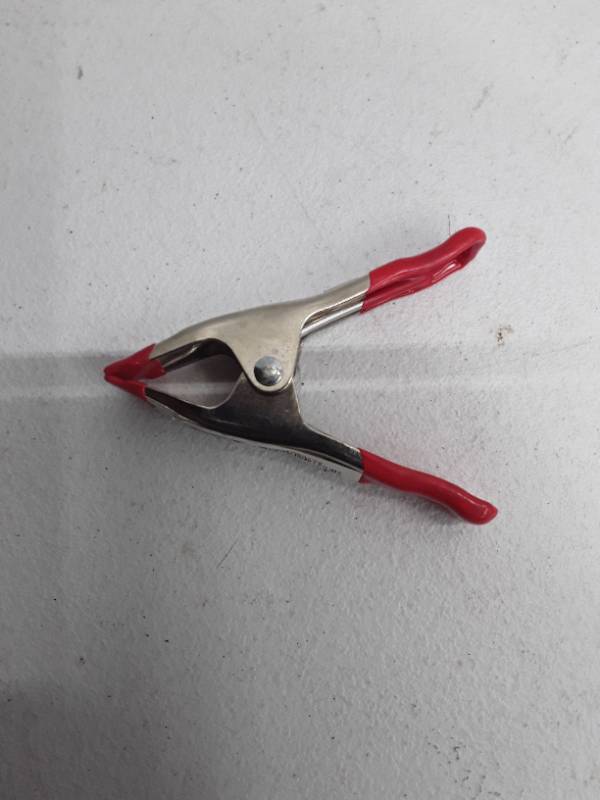 lot 29133 image: Sun State Tools - 4 Spring Hand Clamp