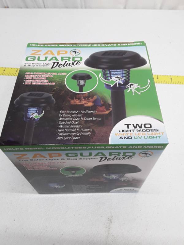 lot 29201 image: Tekno MosquitoBugInsect Zap Guard Zapper Solar Powered LED &UV Light Wireless