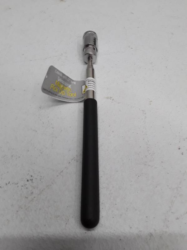 lot 29312 image: Telescoping Magnetic Pick Up Tool - Extends Up To 32 Long - Black