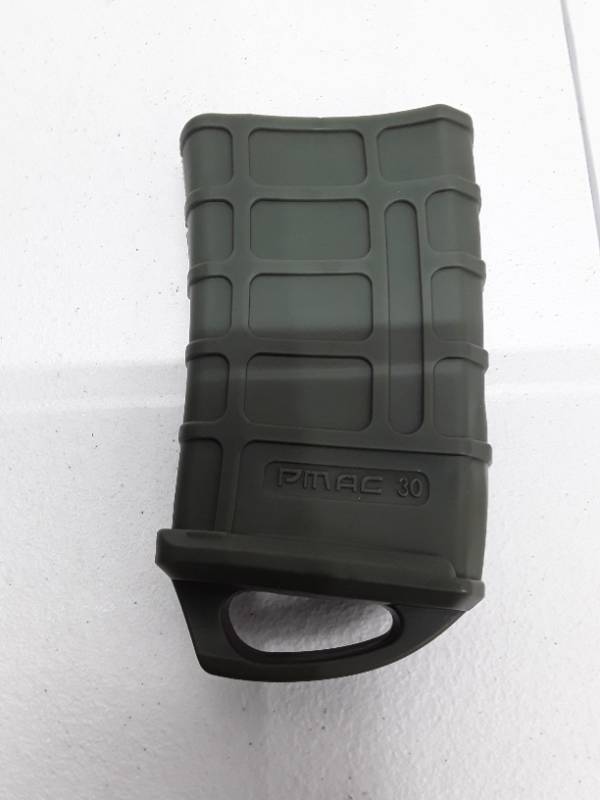 lot 29379 image: Rubber Quick Magazine Holster for M4M16, Etc. - Green