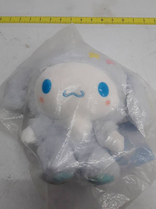 lot 29382 image: Hello Kitty - My Melody PlushDoll - Cinnamoroll