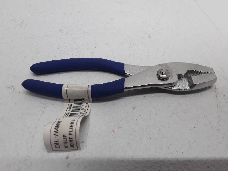 lot 29767 image: Cal-Hawk 6 Slip Joint Pliers