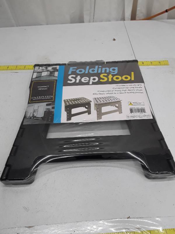 lot 30306 image: Folding Step Stool (Pack Of 1) - Black