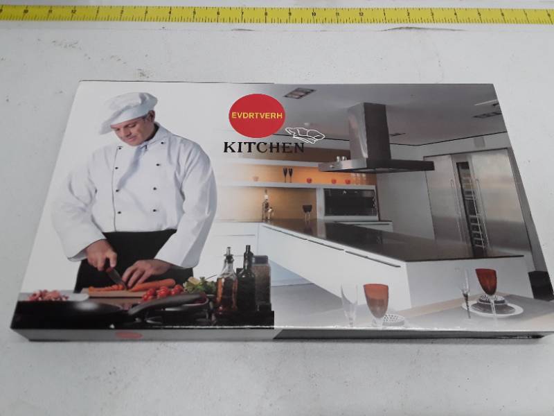lot 31464 image: EVDRTVERH 6 PCS Wood Grain Handle Black Kitchen Knife Set