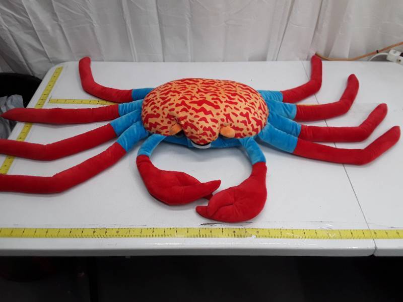 lot 31476 image: 33 Crab Plush Toy