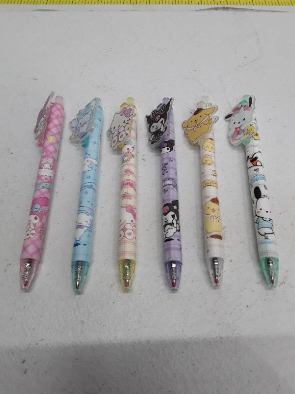 lot 31552 image: 6 PCS Hello Kitty Gel Pen Stationary Gift Set