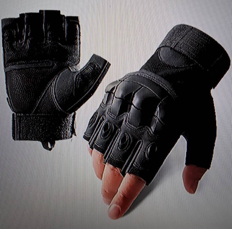 lot 31707 image: Half-Finger Gloves with Hard Carbon Knuckle - Breathable Nylon Fabric, Hook and Loop Fastener Closure - Black - Size L
