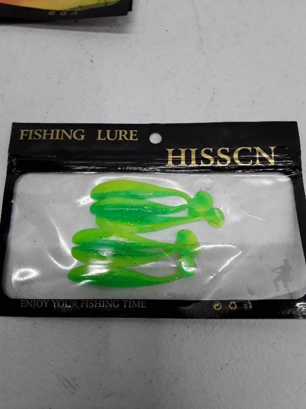 lot 31739 image: Green Glitter Fishing Lures Set