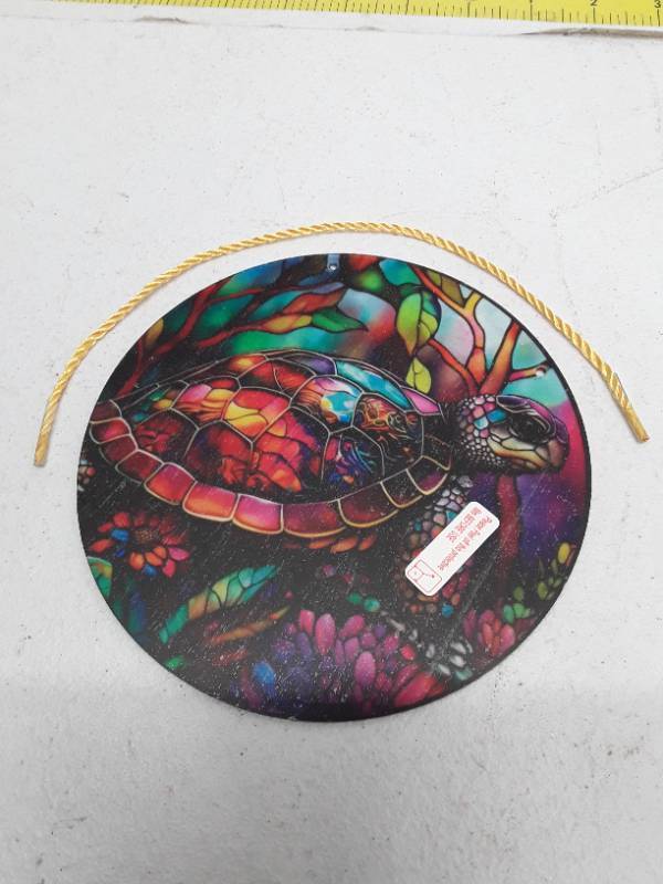 lot 31811 image: Stained Glass Style Sea Turtle Wall Decoration - 6 inch diameter