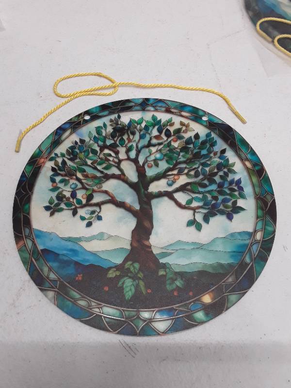 lot 31821 image: Stained Glass Tree of Life Wall Hanging - 8 inch diameter