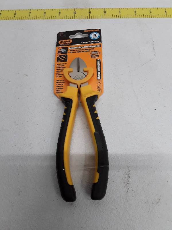 lot 56923 image: Wagtail Pro Tools - 8 Diagonal Wire Cutters