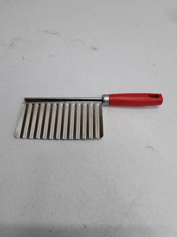 lot 57182 image: Fry Cutter - Wavvy