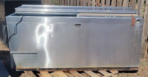 lot 50287 image: Perlick Bottle Cooler Model 7262D-UL