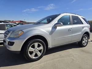 lot 50259 image: 2008 Mercedes-Benz ML500 Luxury SUV, SILVER