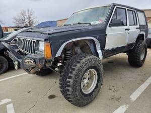 lot 50265 image: 1988 Jeep Cherokee, BLACK WHITE