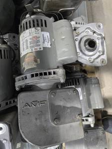 lot 50304 image: (5)Industrial Electric Motor Assembly with Gearbox Mount