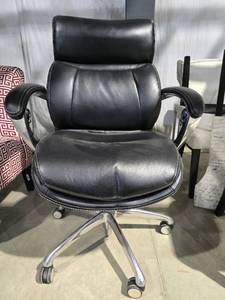 lot 50331 image: iComfort Black Office Chair