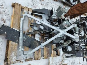 lot 50294 image: Franklin Electric 13 HP Industrial Motor Assembly for Bowling Lanes