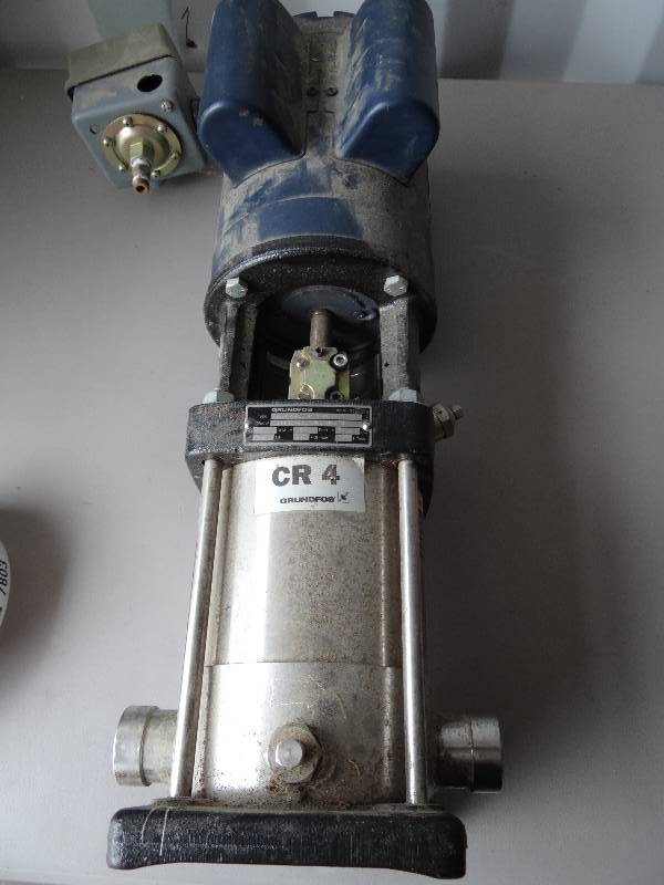 lot 7802 image: Grundfos 4 Submersible Well Pump