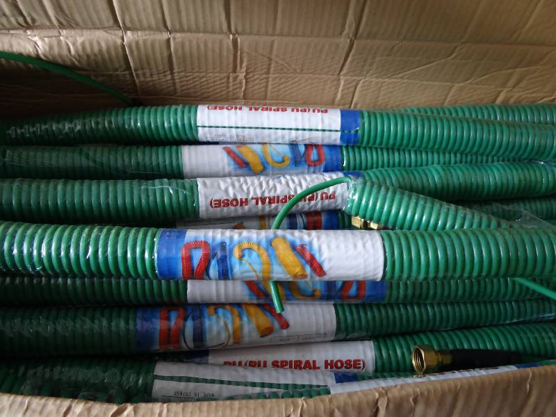 lot 7804 image: Box of Spiral Hose