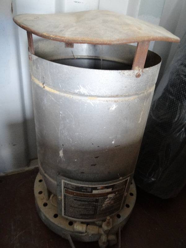 lot 7814 image: Gas Shop Heater