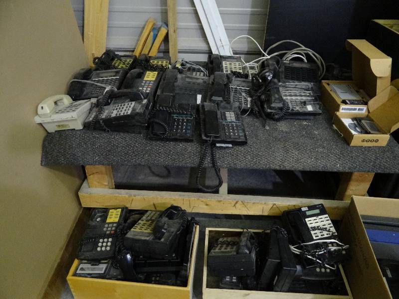lot 7862 image: Large Lot of Phones, Binders & 3 Hole Punch