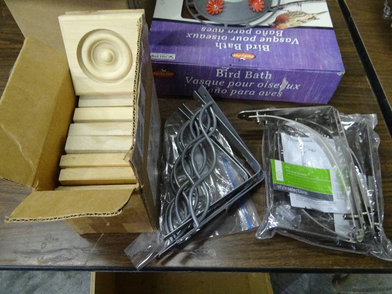 lot 7868 image: Lot of Shelving Brackets  Decretive Wood