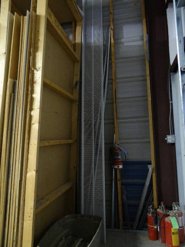 lot 7874 image: Closet Mate Shelving & Drawer Slides