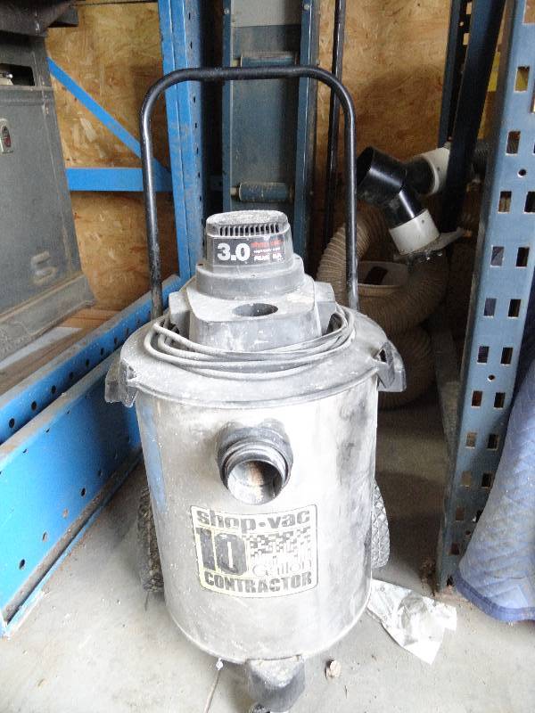 lot 7880 image: 10 Gal Contractor Shop Vac